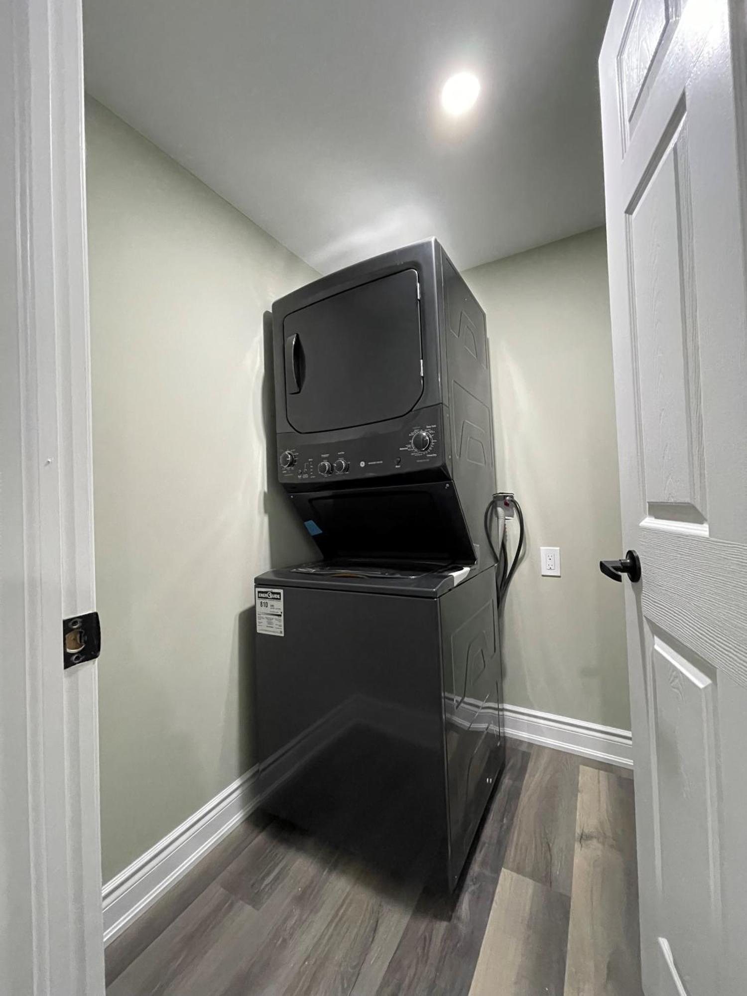Niagara Falls Bnb 15 Mins Away From Falls Thorold Exterior photo